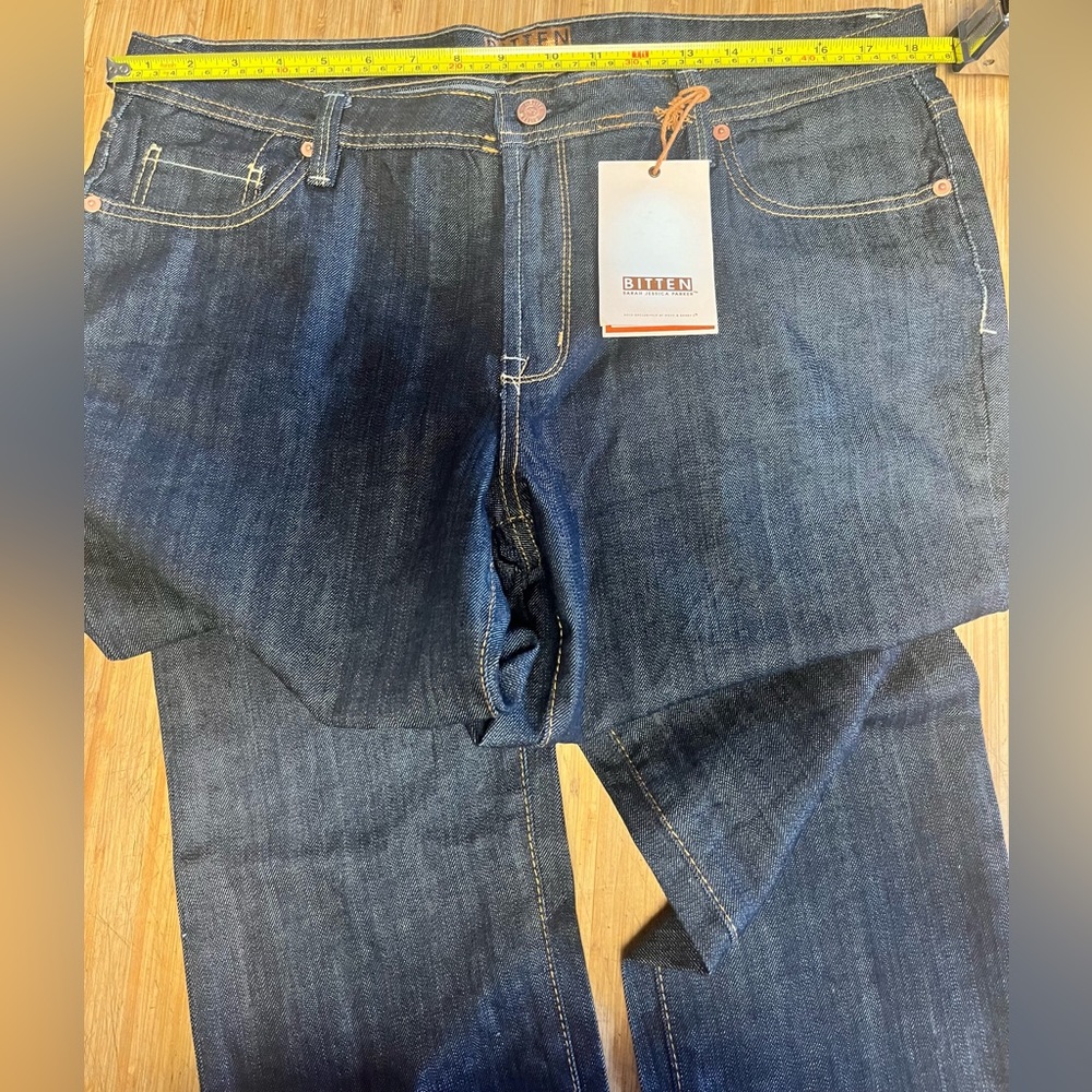 Bitten By Sarah Jessica Parker Size 16 R.